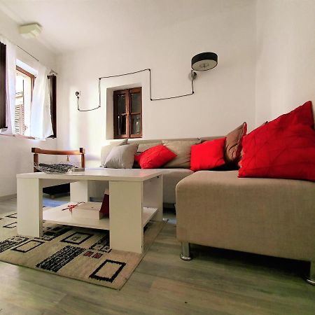 St.Tripun Apartment コトル エクステリア 写真