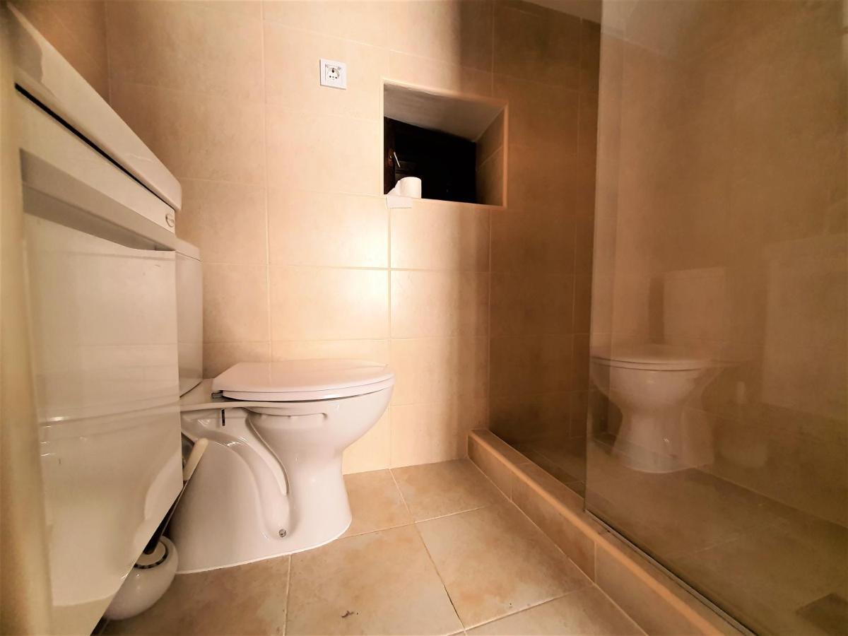 St.Tripun Apartment コトル エクステリア 写真