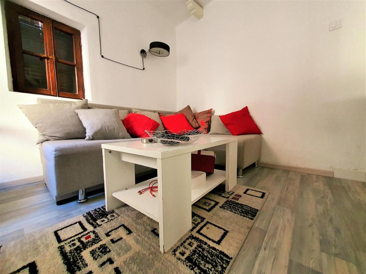 St.Tripun Apartment コトル エクステリア 写真